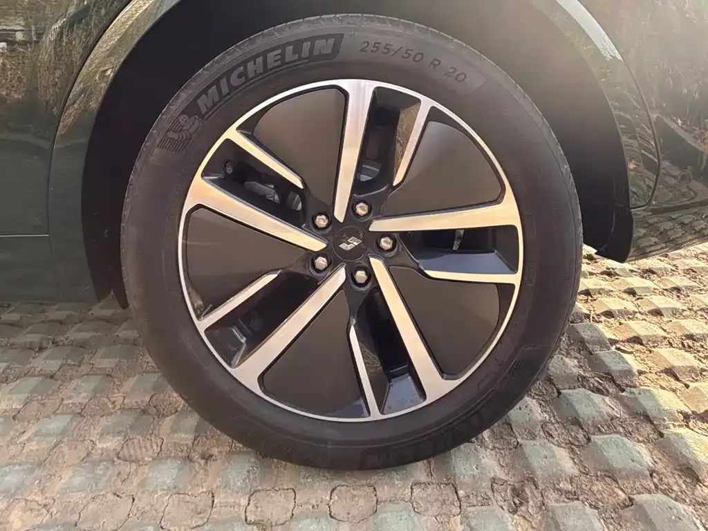 Li Auto L7 2024 из CN, фото 2