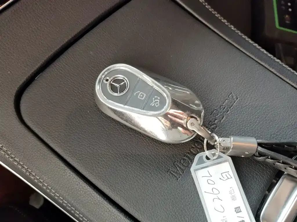 Mercedes-Benz C-Class 2024 из CN, фото 8