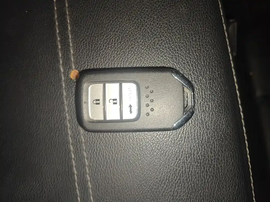 Honda Accord — фото 10