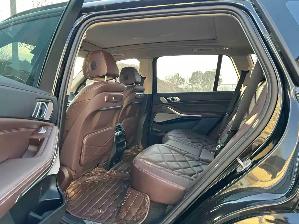 BMW X5 2024 из CN, фото 2