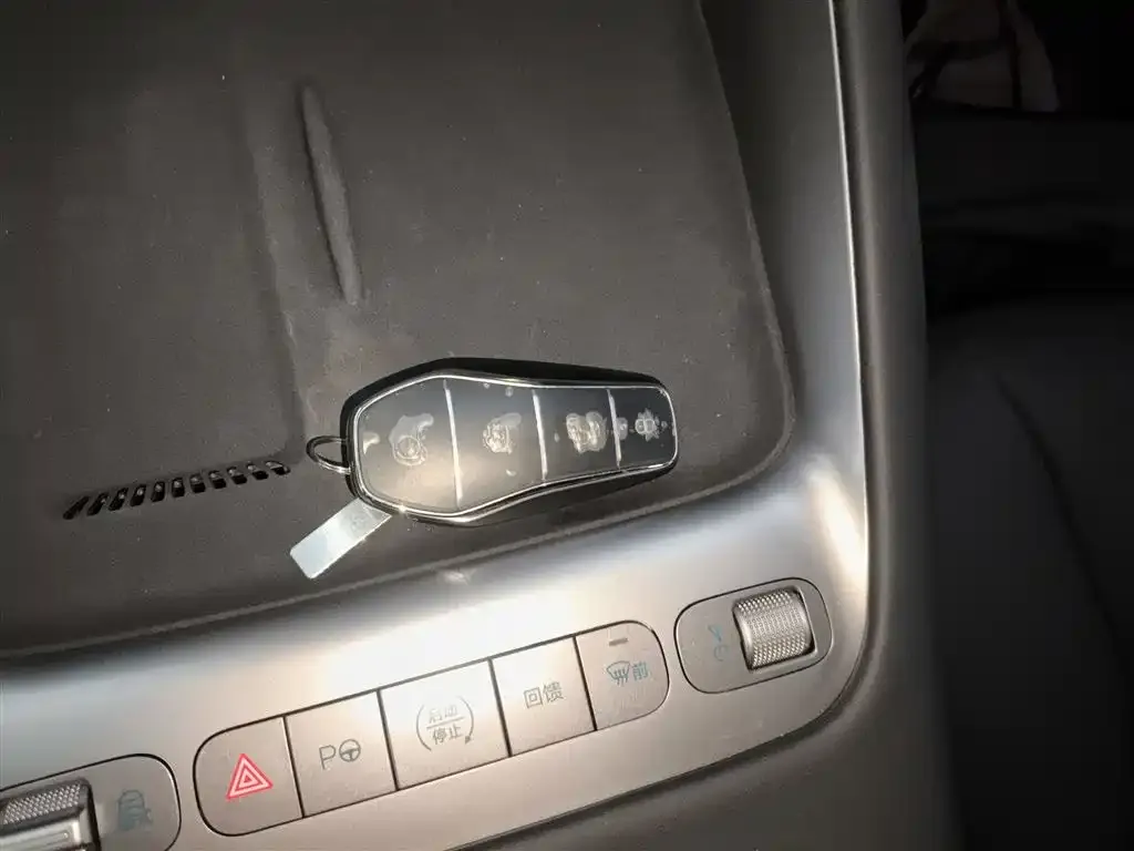BYD Hiace 06 2025 из CN, фото 7