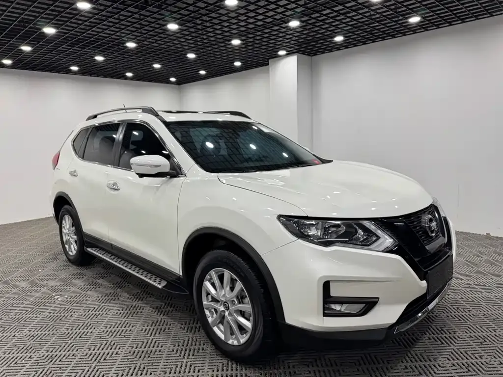 Nissan X-Trail 2022 из CN, фото 1