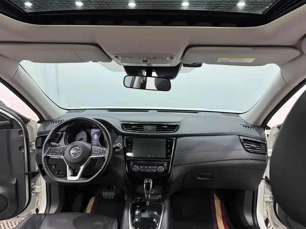 Nissan X-Trail 2022 из CN, фото 2