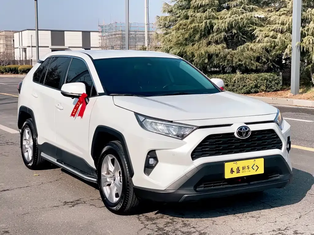 Toyota RAV4 2024 из CN, фото 3