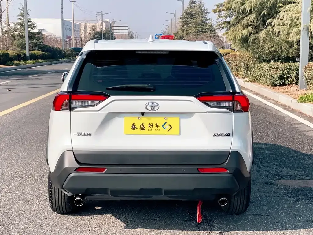 Toyota RAV4 2024 из CN, фото 6