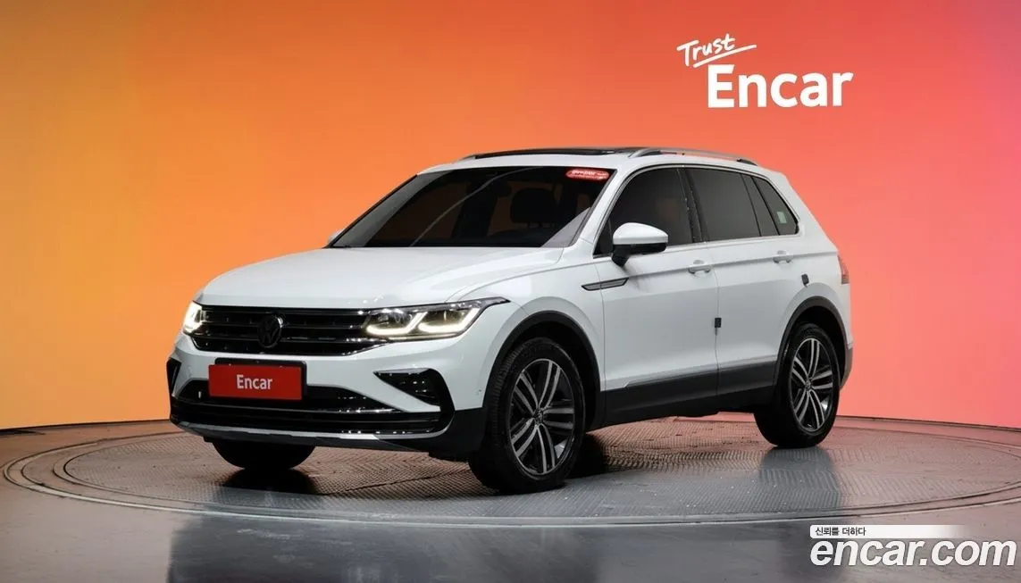 Volkswagen Tiguan — фото 1