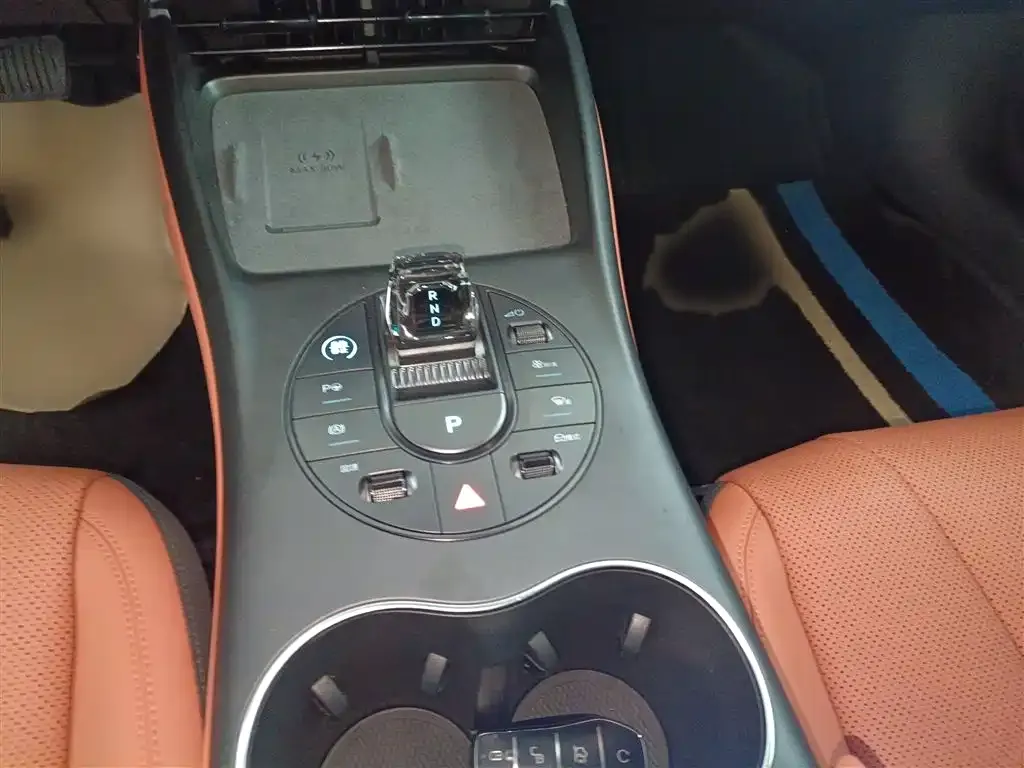 BYD Seal — фото 10