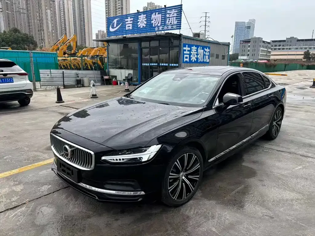 Volvo S90 2025 из CN, фото 1