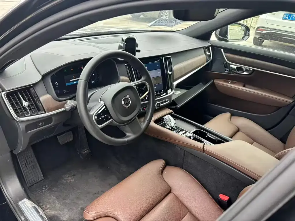Volvo S90 2025 из CN, фото 8