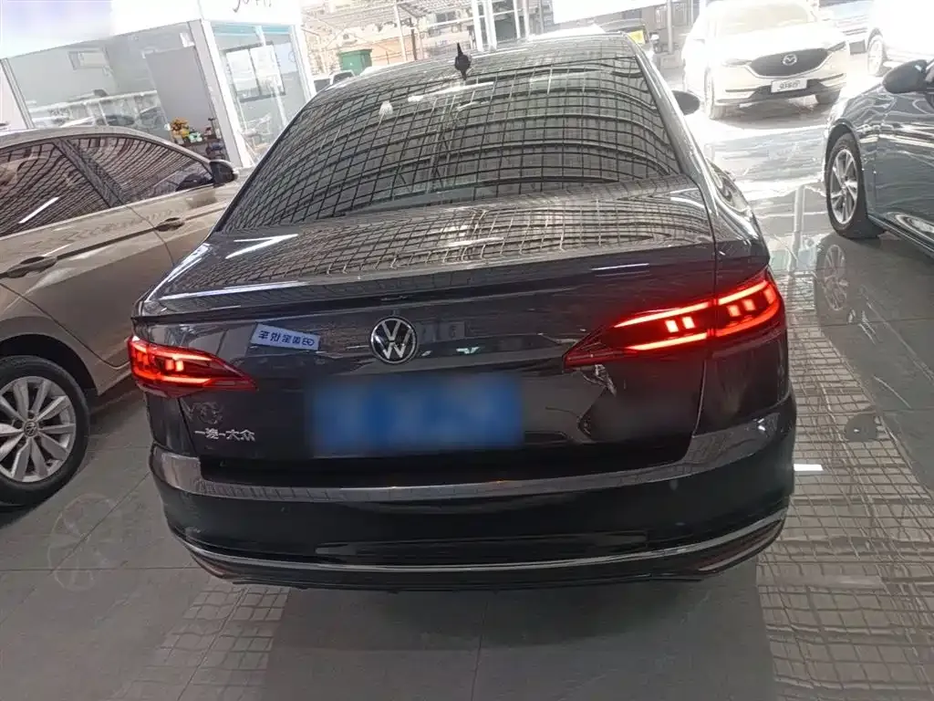 Volkswagen Bora 2023 из CN, фото 6
