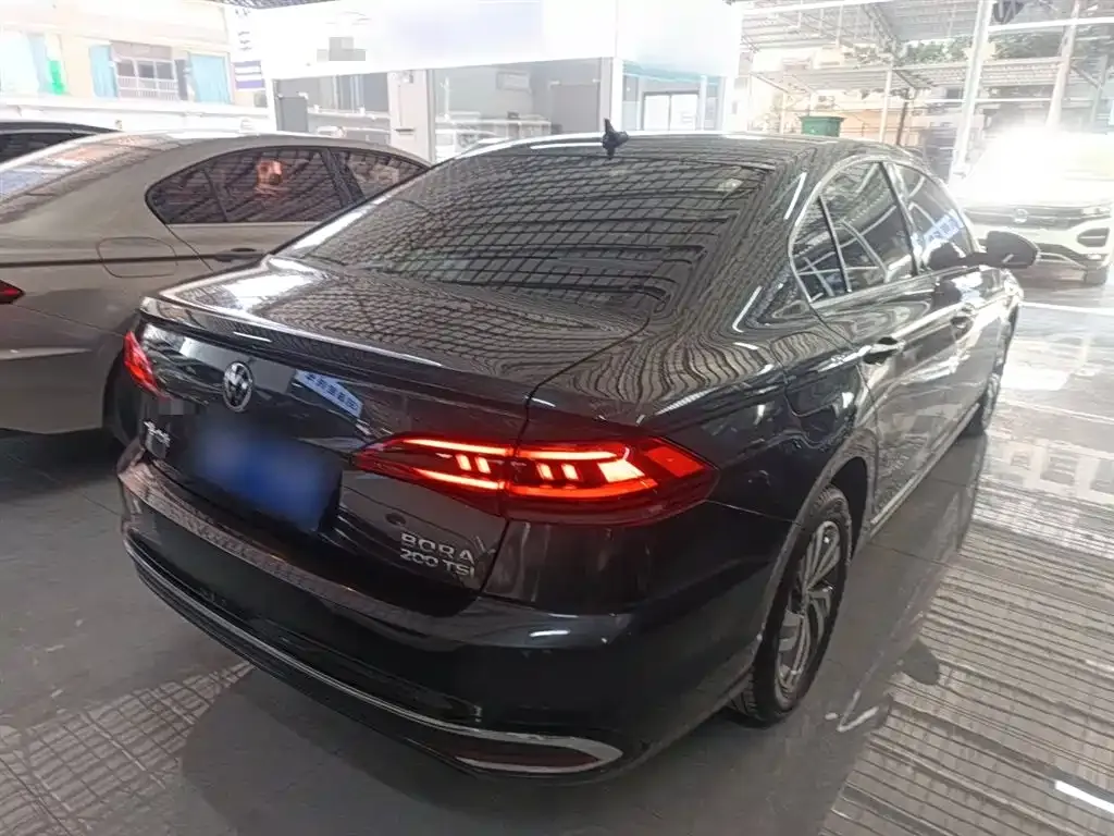Volkswagen Bora 2023 из CN, фото 7