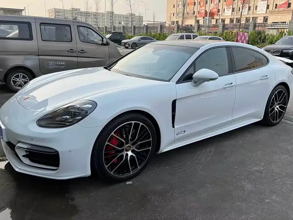 Porsche Panamera 2023 из CN, фото 1