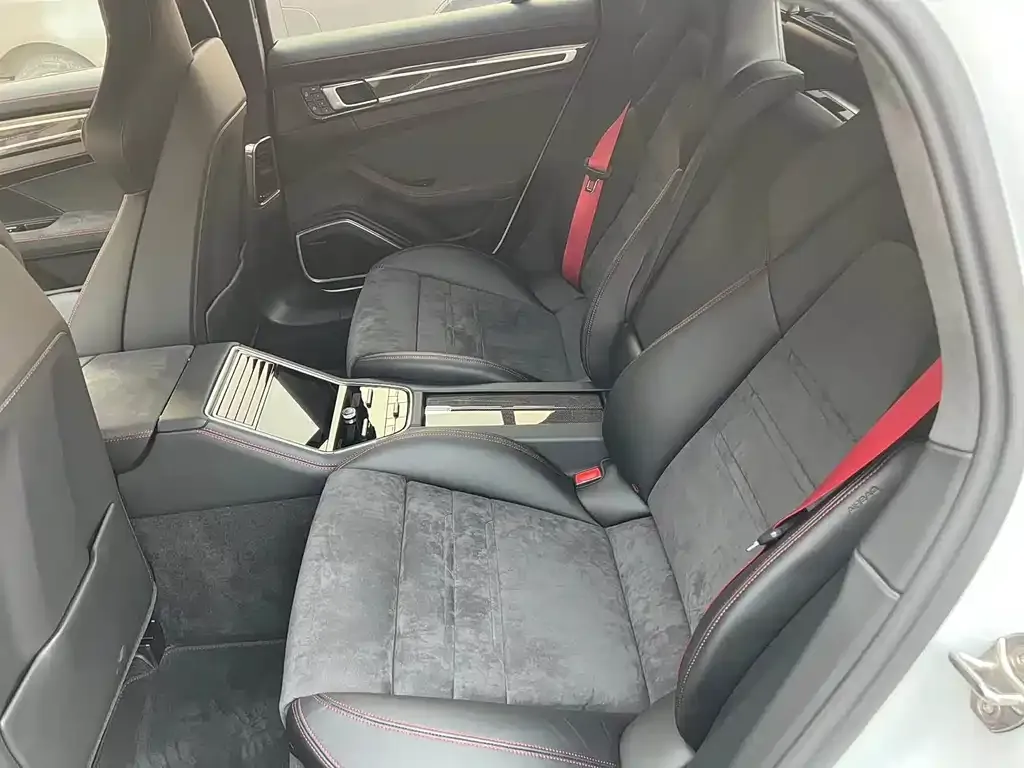 Porsche Panamera 2023 из CN, фото 2