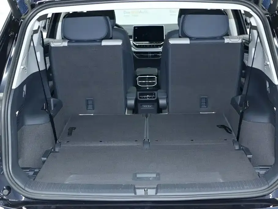 Volkswagen ID.6 Crozz 2024 из CN, фото 3