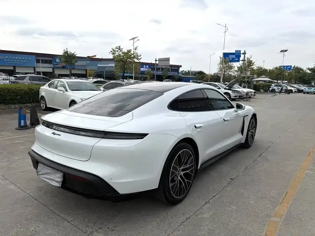 Porsche Taycan 2021 из CN, фото 3
