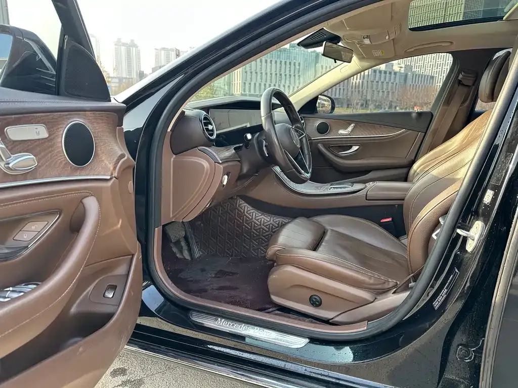 Mercedes-Benz E-Class 2021 из CN, фото 9