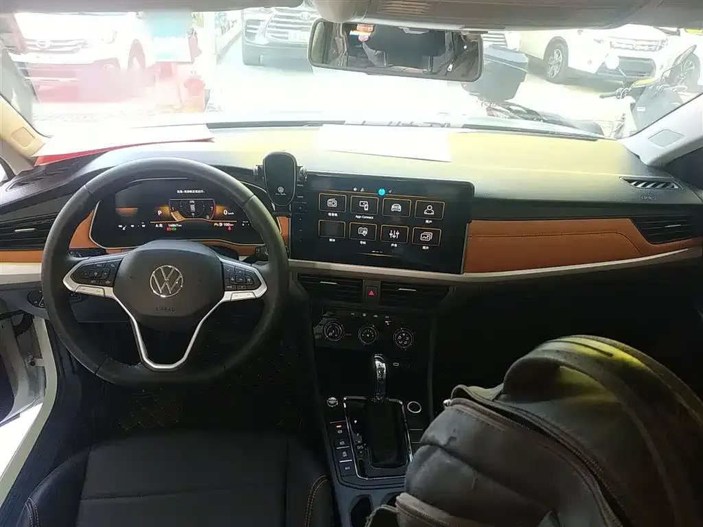 Volkswagen Bora 2025 из CN, фото 8