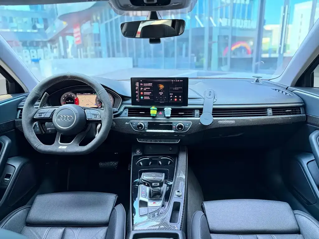 Audi A4L 2021 из CN, фото 5
