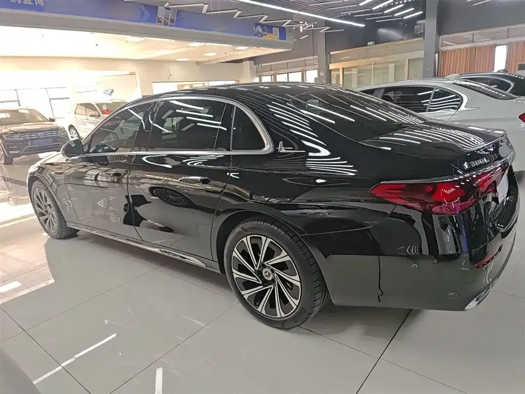 Mercedes-Benz E-Class 2025 из CN, фото 6