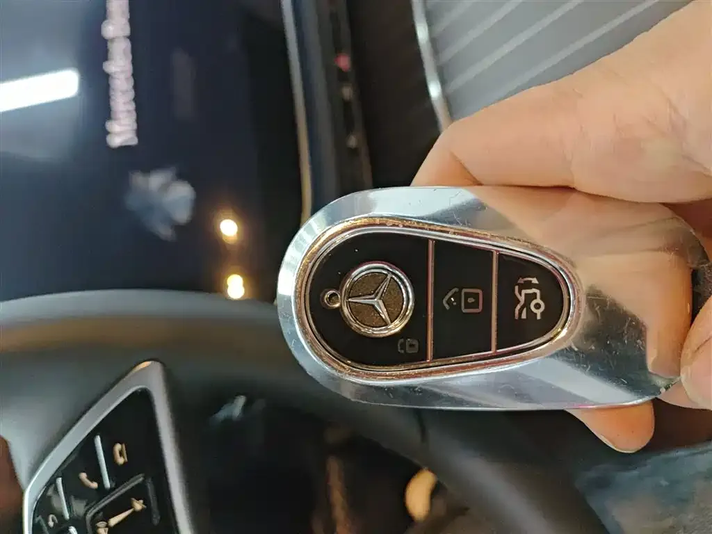 Mercedes-Benz E-Class 2025 из CN, фото 2
