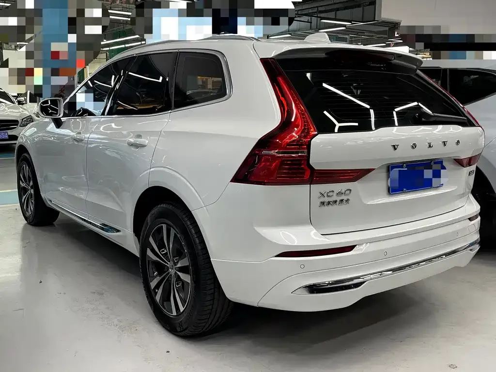 Volvo XC60 2022 из CN, фото 5