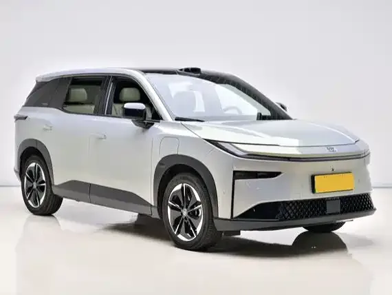 Toyota Platinum 3X 2025 из CN, фото 2