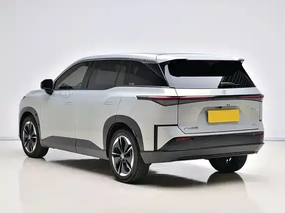 Toyota Platinum 3X 2025 из CN, фото 4