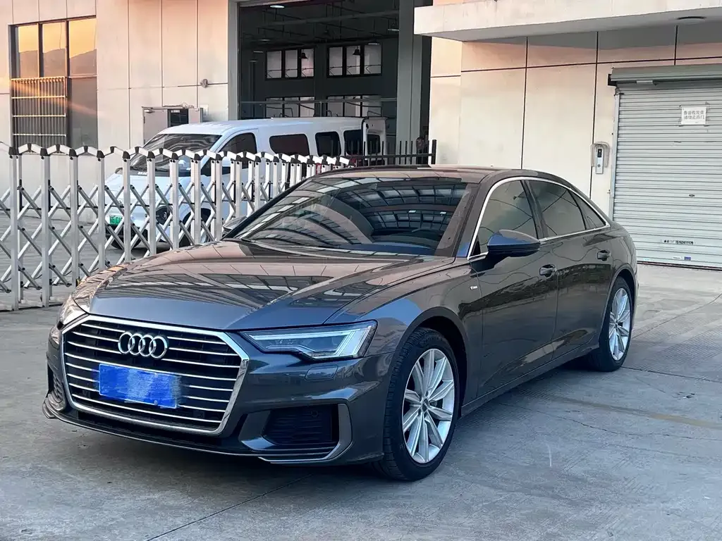 Audi A6L 2021 из CN, фото 1