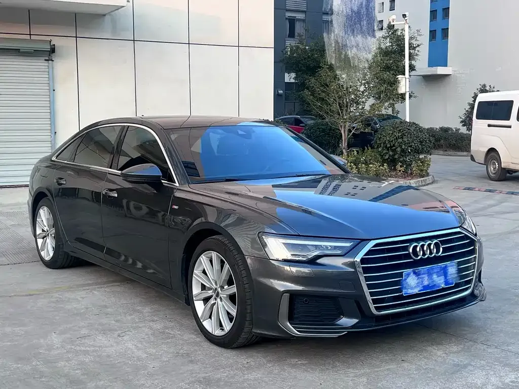 Audi A6L 2021 из CN, фото 2