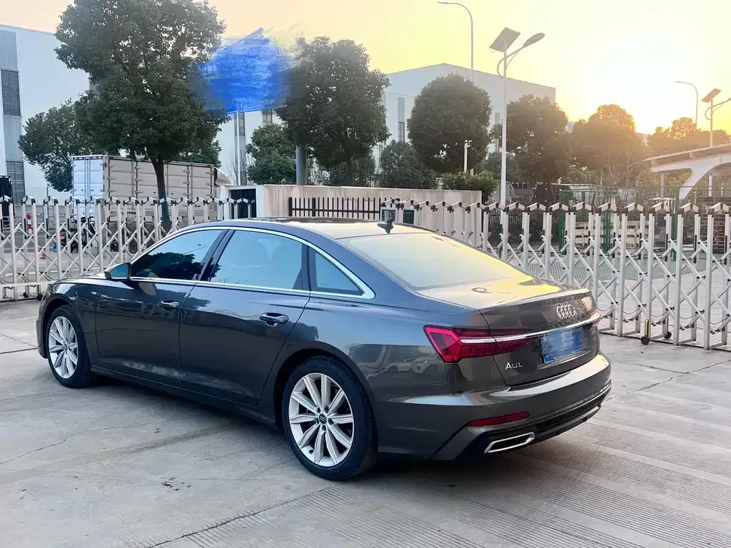 Audi A6L 2021 из CN, фото 4