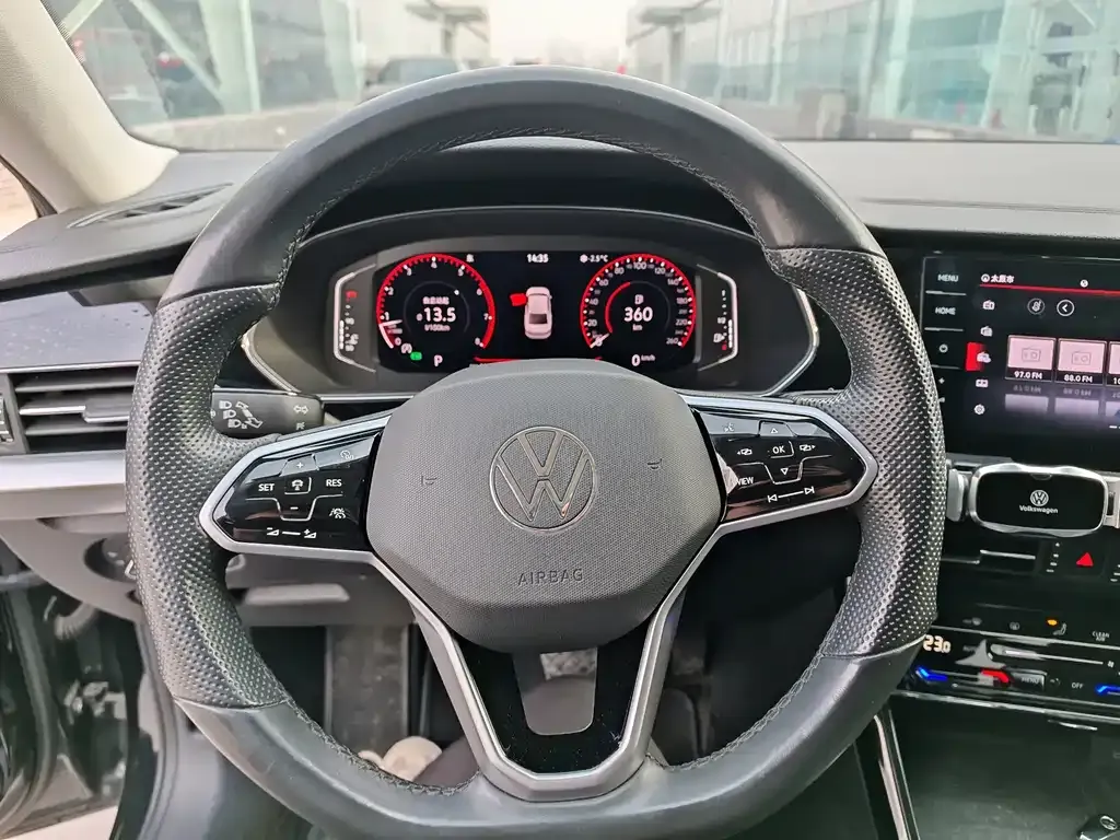 Volkswagen Passat 2022 из CN, фото 4