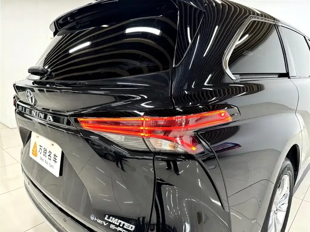 Toyota Sienna 2025 из CN, фото 4
