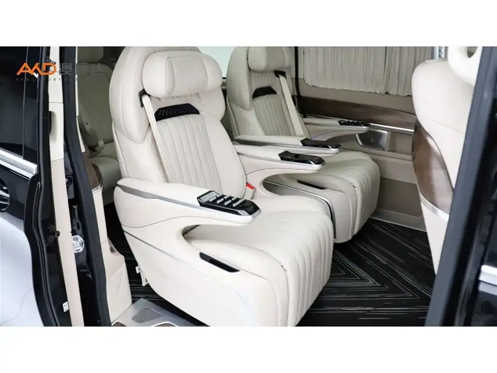 Mercedes-Benz V-Class 2024 из CN, фото 3