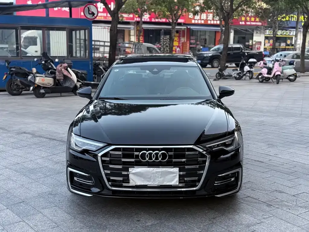 Audi A6L 2024 из CN, фото 6