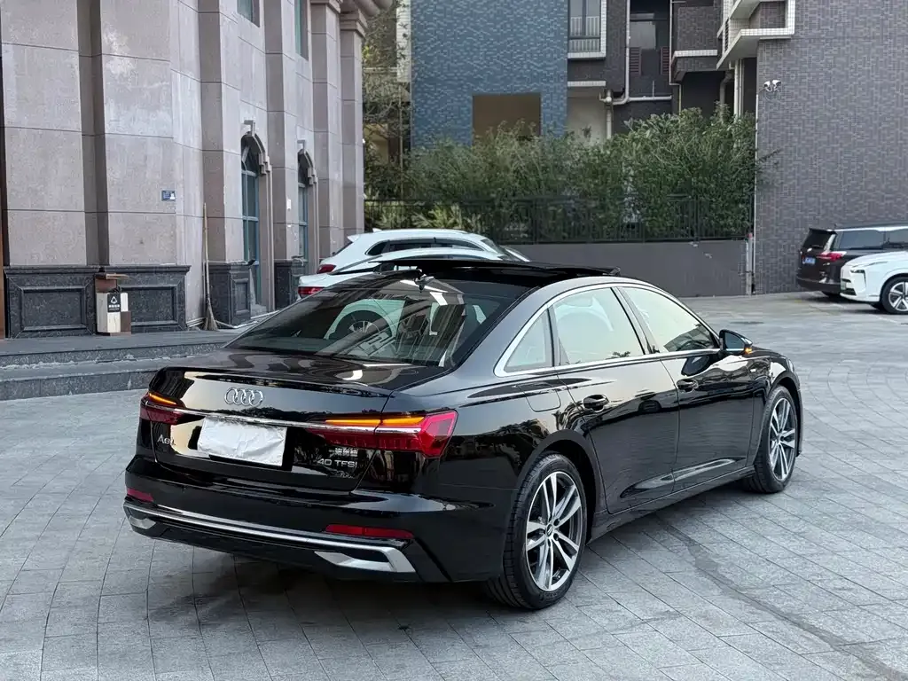 Audi A6L 2024 из CN, фото 8
