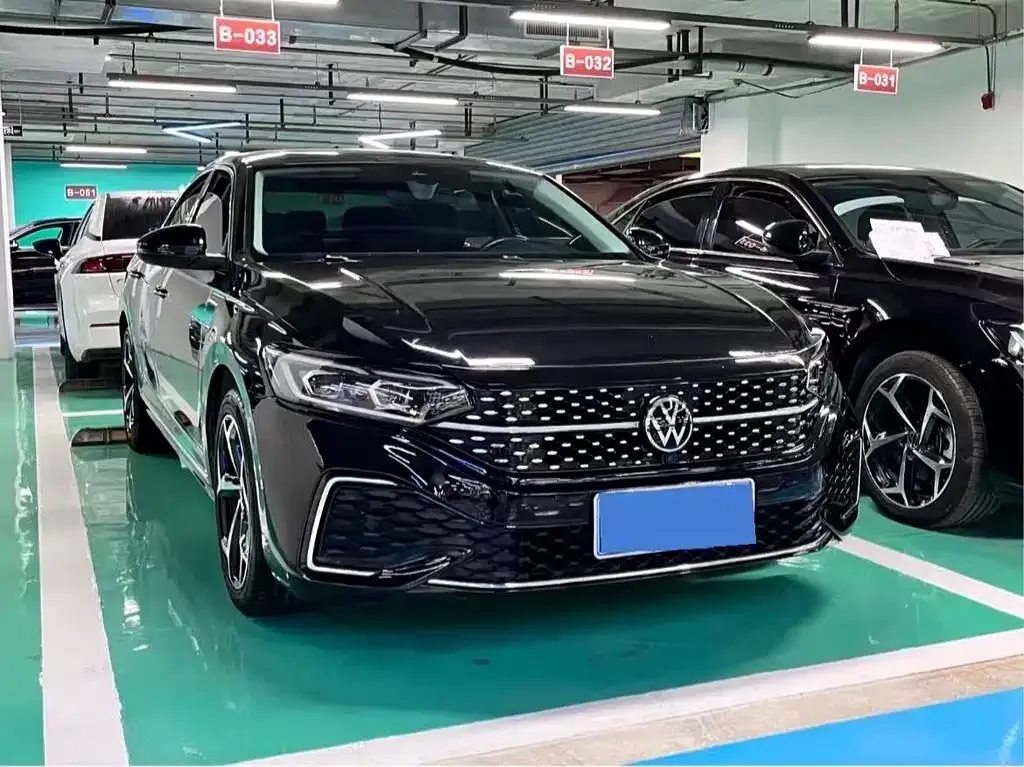 Volkswagen Passat 2024 из CN, фото 1