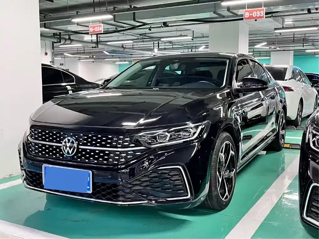 Volkswagen Passat 2024 из CN, фото 8