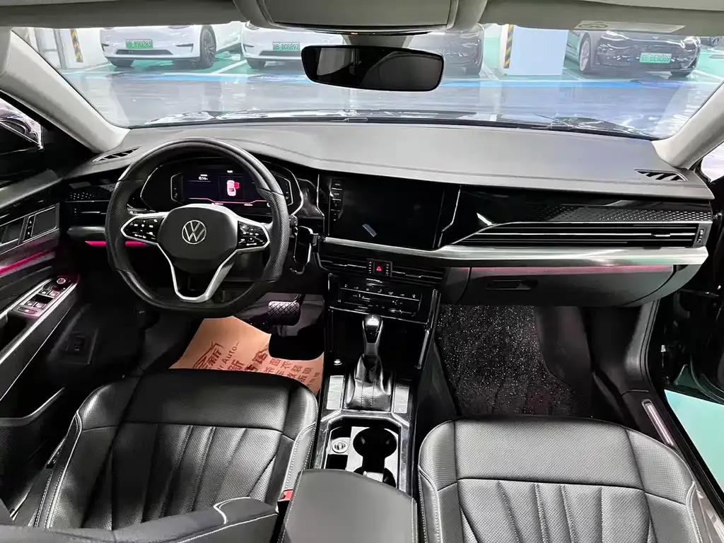 Volkswagen Passat 2024 из CN, фото 2