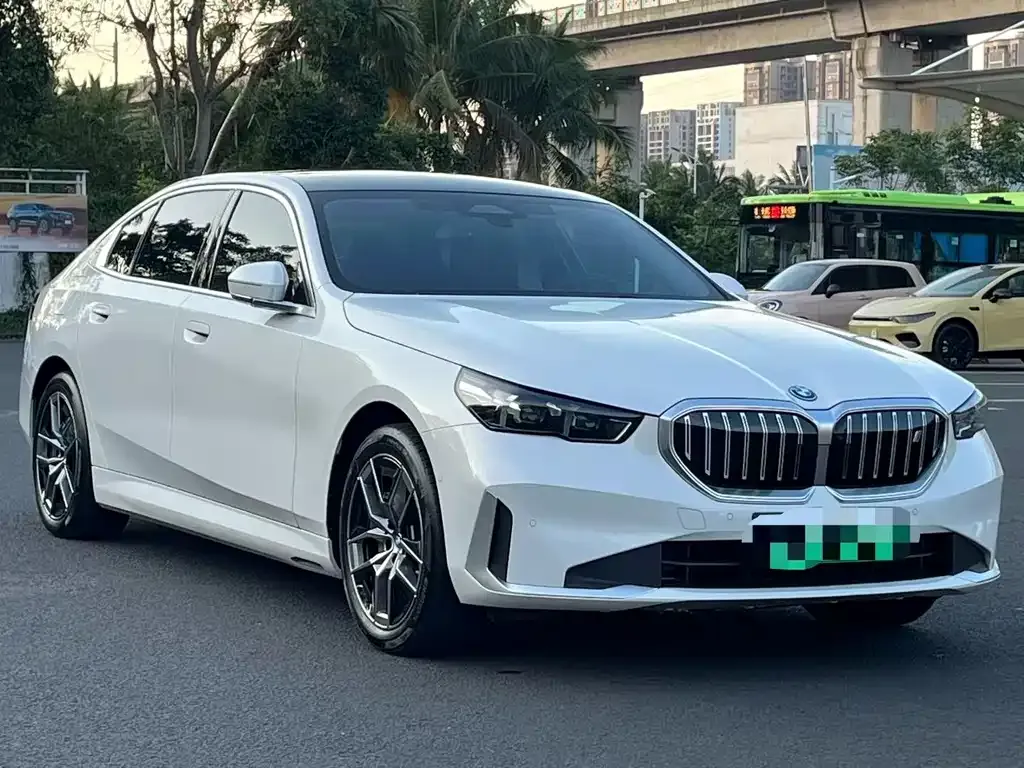 BMW i5 2024 из CN, фото 6