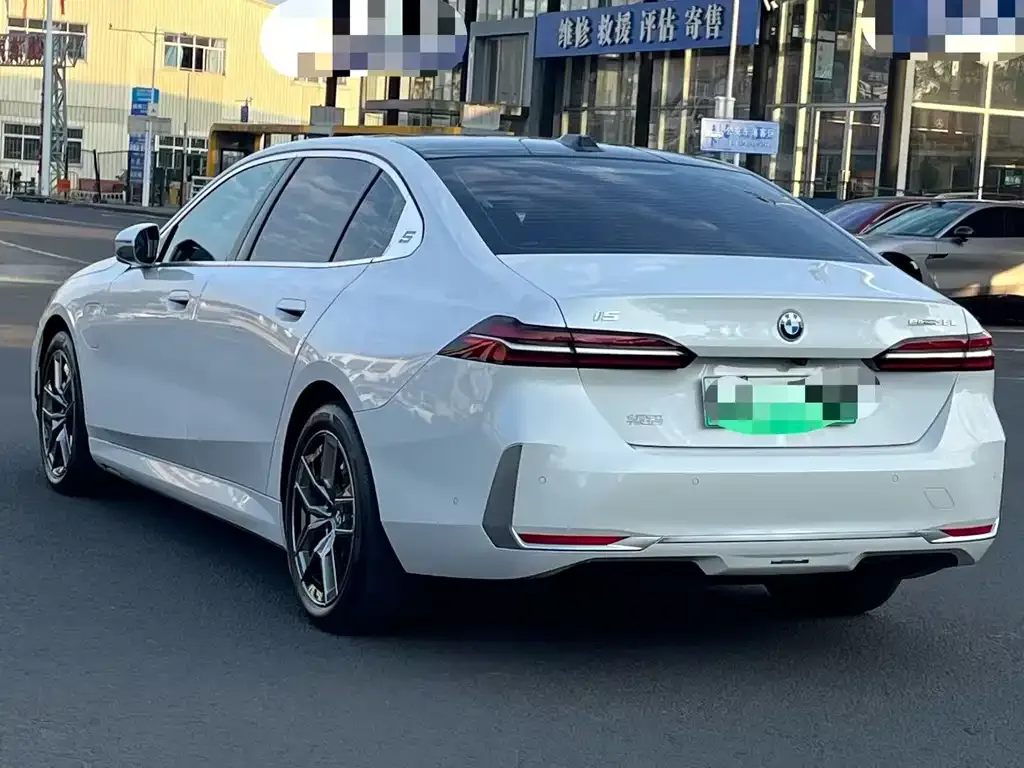 BMW i5 2024 из CN, фото 7