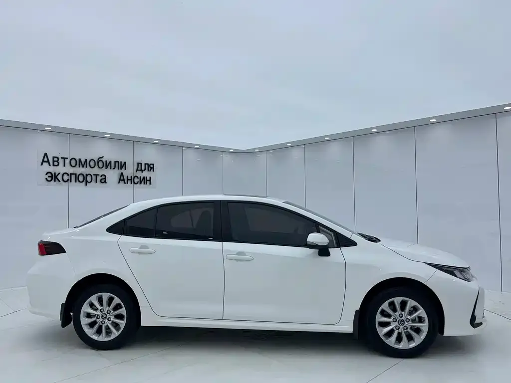 Toyota Corolla 2021 из CN, фото 7