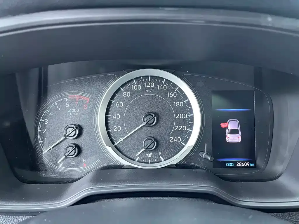 Toyota Corolla 2021 из CN, фото 10