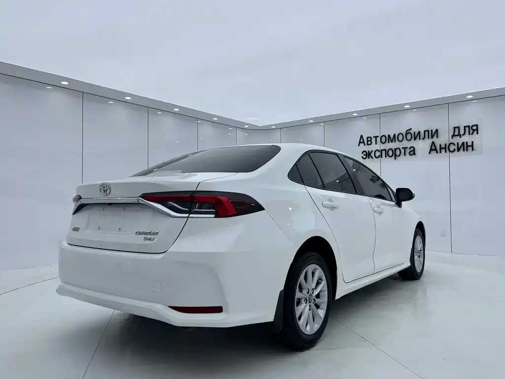 Toyota Corolla 2021 из CN, фото 4
