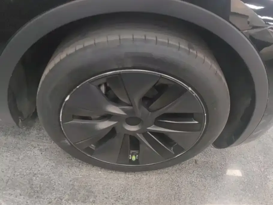 Tesla Model Y 2023 из CN, фото 6