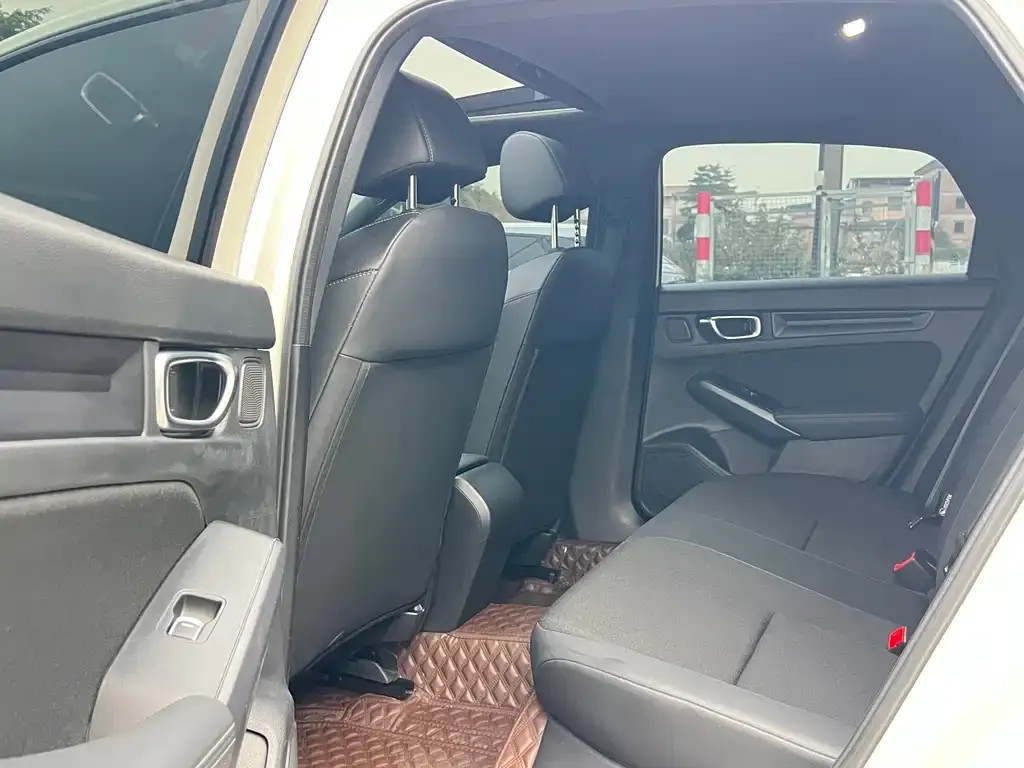 Honda Civic 2023 из CN, фото 2