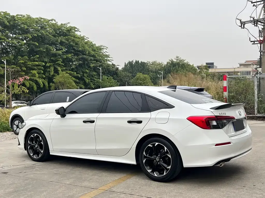 Honda Civic 2023 из CN, фото 4