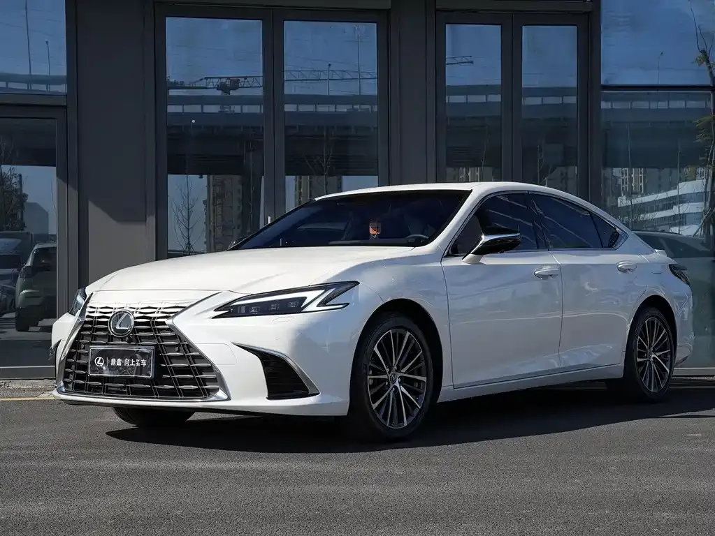 Lexus ES 2024 из CN, фото 1