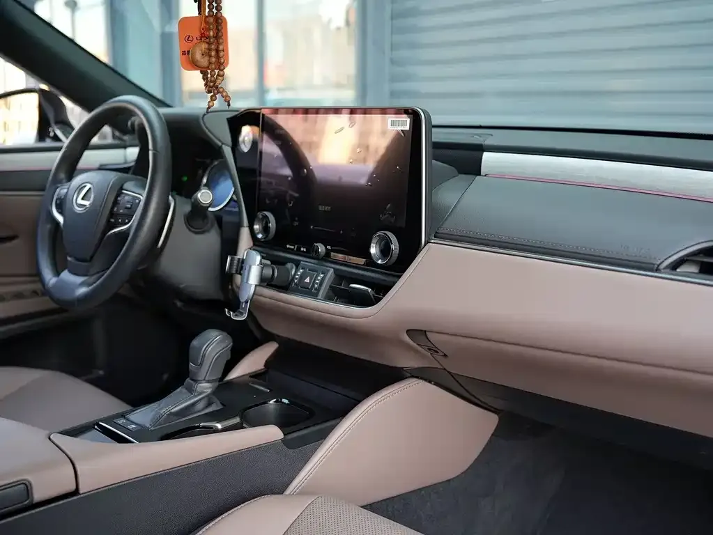 Lexus ES 2024 из CN, фото 4
