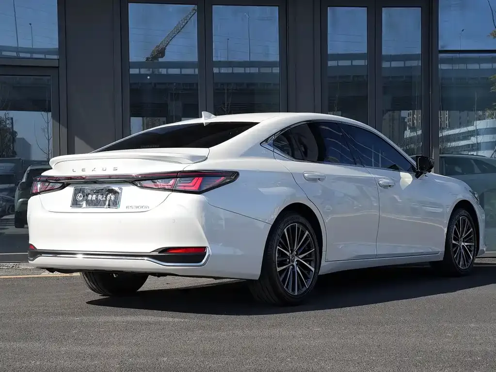 Lexus ES 2024 из CN, фото 3