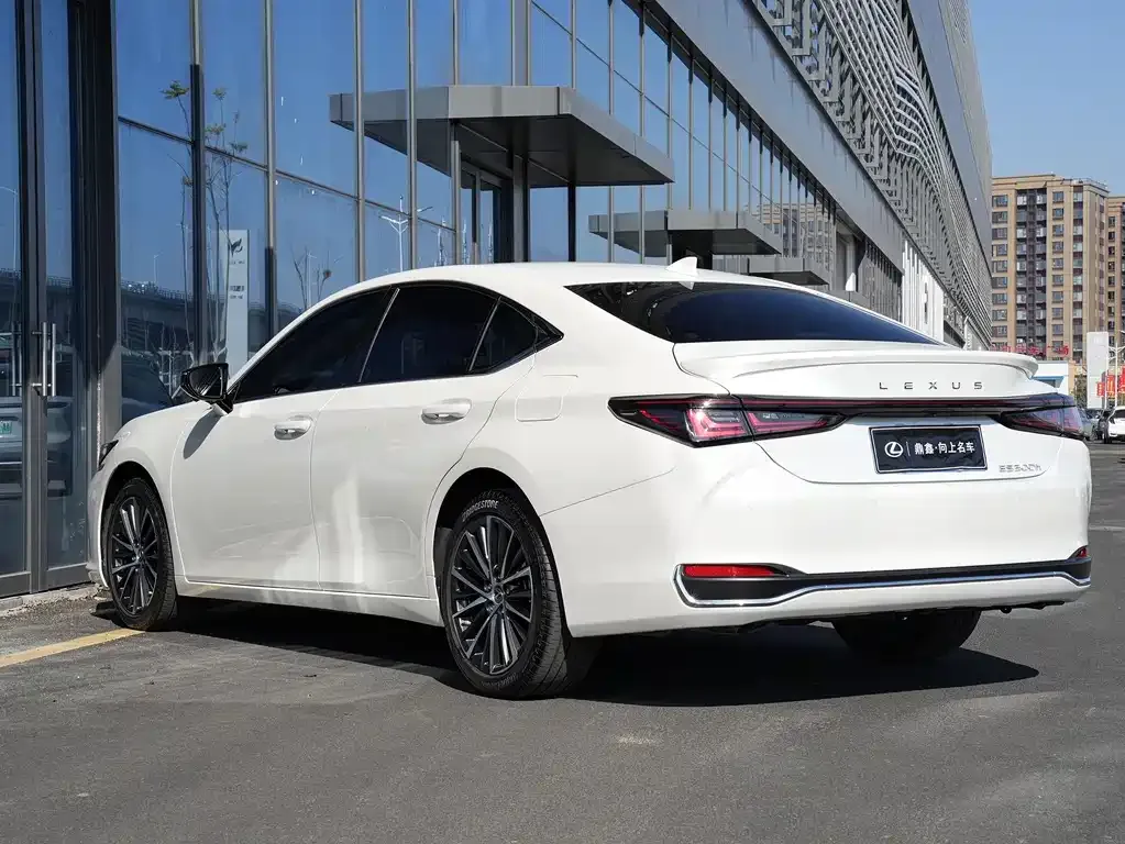 Lexus ES 2024 из CN, фото 8
